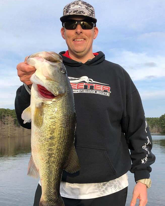 ArmyBassAnglers's tweet photo. 1st TOAD ALERT of 2019--HOOAH! #ArmyBassAnglers #ToadAlert @SkeeterTeam @wileyx @kryptekoutdoors https://t.co/8P87ohWawq