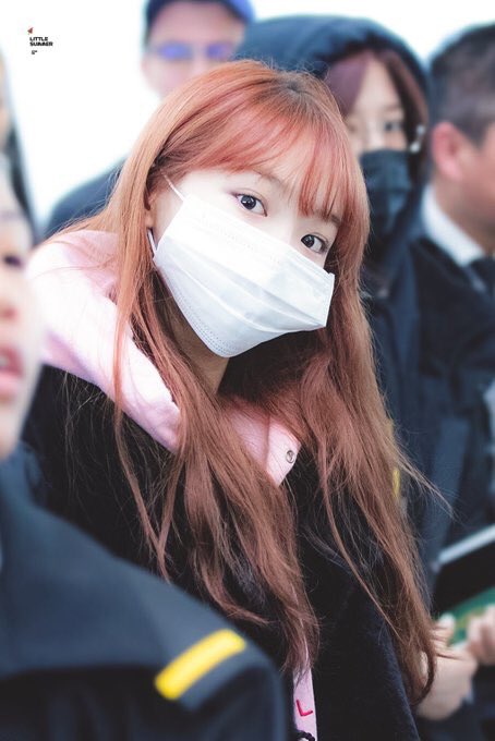 顔が小さくてマスクのサイズ合ってないチェウォン様尊い😭😭😭😭