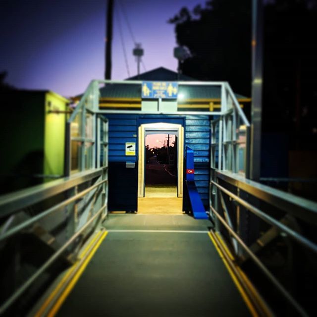 AmandaFranchini's tweet image. A #warf  at #sunset #goodnight bit.ly/2EZSySx