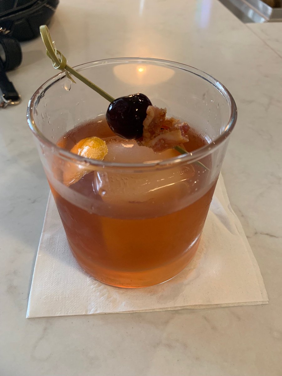 352Cocktails's tweet photo. 1st Cocktail of the year! Bacon Infused Old Fashioned. If this is any indication of how my 2019 will be then I’m in for a treat! #DiageoRep #Bulleit #OldFashioned #Cheers #HappyNewYear https://t.co/mR2RztBg6Y