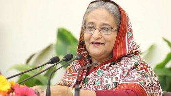 Sheikh__Hasina's tweet photo. “ কী পেলাম, কী পেলাম না, সে হিসাব মেলাতে আমি আসিনি। কে আমাকে রিকগনাইজ করল, করল না, সে হিসাব আমার নাই। একটাই হিসাব, এই বাংলাদেশের মানুষ, তাদের ভাগ্য পরিবর্তনে কিছু কাজ করতে পারলাম কি না, সেটাই আমার কাছে বড়। ”
  __শেখ হাসিনা "
#SheikhHasina https://t.co/Pxca4rh4Kz