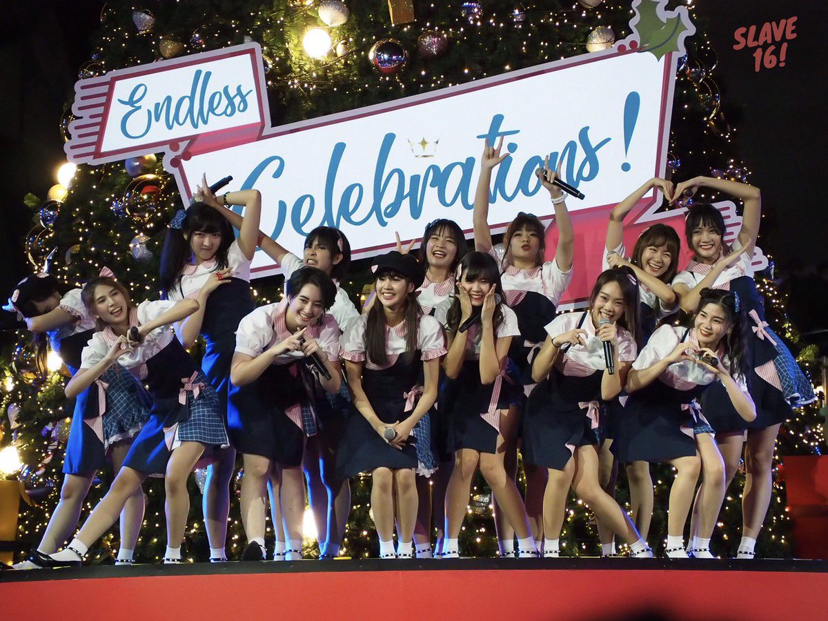 itslavebaby's tweet image. กำลังดูๆรูปถ่ายในช่วงปีใหม่ของเหล่านายหญิง ไว้จะเอามาลงให้ทุกท่านได้ยลกันนะเจ้าคะ แต่ว่าใช้กล้องโบราณ เพราะพวกเรายังอยู่ในสมัยรัชกาลที่ ๔ (ยังไม่เลิกทาส) เลยได้ภาพที่สวยสู้ยุคดิจิตัล 4.0 ไม่ได้ ต้องกราบขออภัย

-------------------------------------
#Sweat16 #SlaveSweat16 #GoSweat