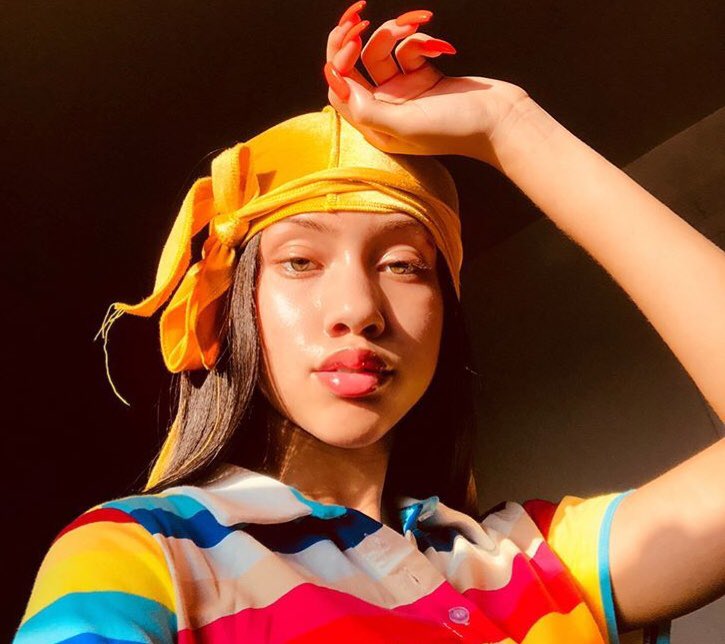 selfcarevisuals's tweet photo. How to achieve glowing skin over the new year 2019;)!! https://t.co/25HglywcQs