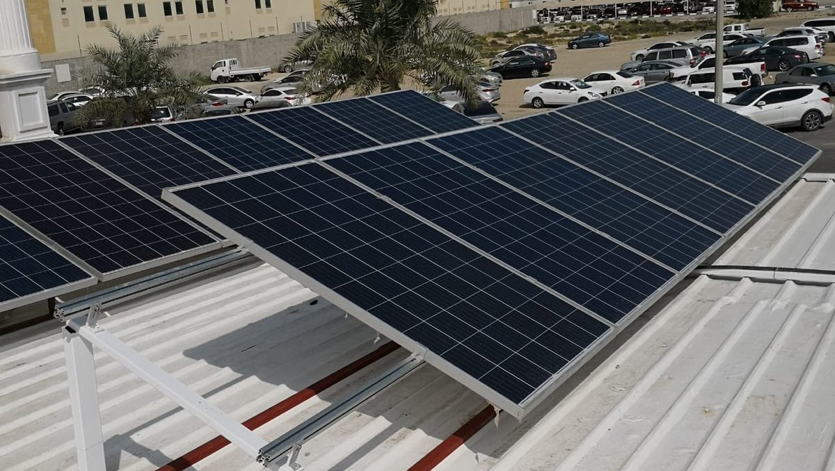 Renew_Currents's tweet photo. As EPC provider we designed and imported a 10 KW on-grid solar system and installed in a villa in Dammam Saudi Arabia.
كمؤسسة متخصصة في الهندسة و الشراء و التنفيذ، قمنا بتركيب نظام طاقة شمسية متصل بقدرة ١٠ كيلوواط في احد الفلل بمدينة الدمام بالمنطقة الشرقية. https://t.co/N3N8sqkBkG