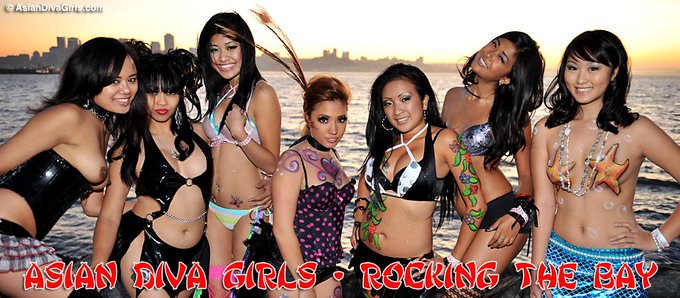 #HappyNewYear #AkemashiteOmedetoGozaimasu! #あけましておめでとうございます - @AsianDivaGirls #WishingEveryone #PeaceAndLove☮️❤️👍#Happy2019<a href="/tag/happynewyear"class="tags">#HappyNewYear</a><a href="/tag/akemashiteomedetogozaimasu"class="tags">#AkemashiteOmedetoGozaimasu</a><a href="/tag/%E3%81%82%E3%81%91%E3%81%BE%E3%81%97%E3%81%A6%E3%81%8A%E3%82%81%E3%81%A7%E3%81%A8%E3%81%86%E3%81%94%E3%81%96%E3%81%84%E3%81%BE%E3%81%99"class="tags">#あけましておめでとうございます</a><a href="/tag/sf"class="tags"><span>#sf</span></a><a href="/tag/peaceandlove"class="tags"><span>#peaceandlove</span></a><a href="/tag/asianbabes"class="tags"><span>#asianbabes</span></a><a href="/tag/asiangirls"class="tags"><span>#asiangirls</span></a><a href="/tag/sexyasians"class="tags"><span>#sexyasians</span></a>