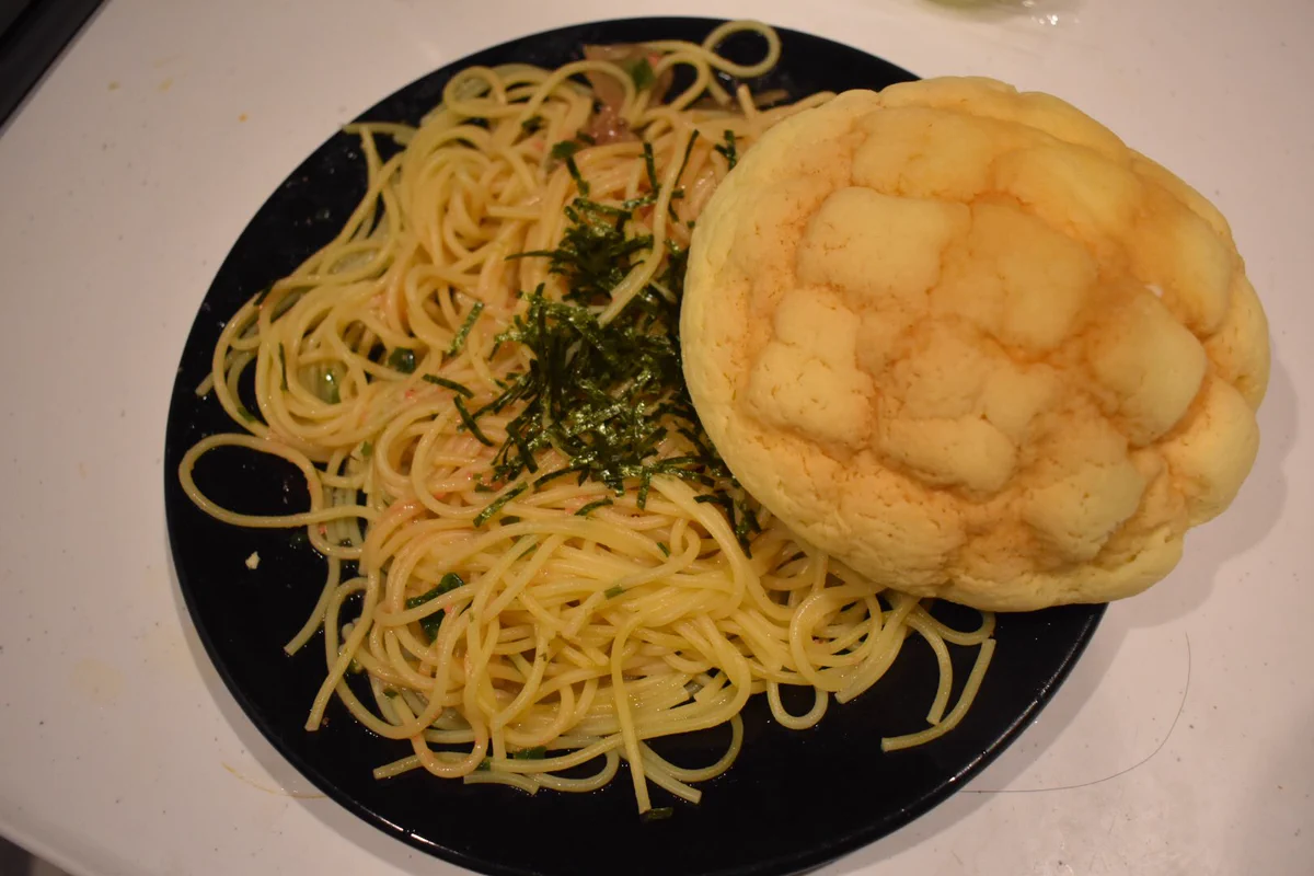 たらこスパゲティとメロンパン？合わないｗｗｗ