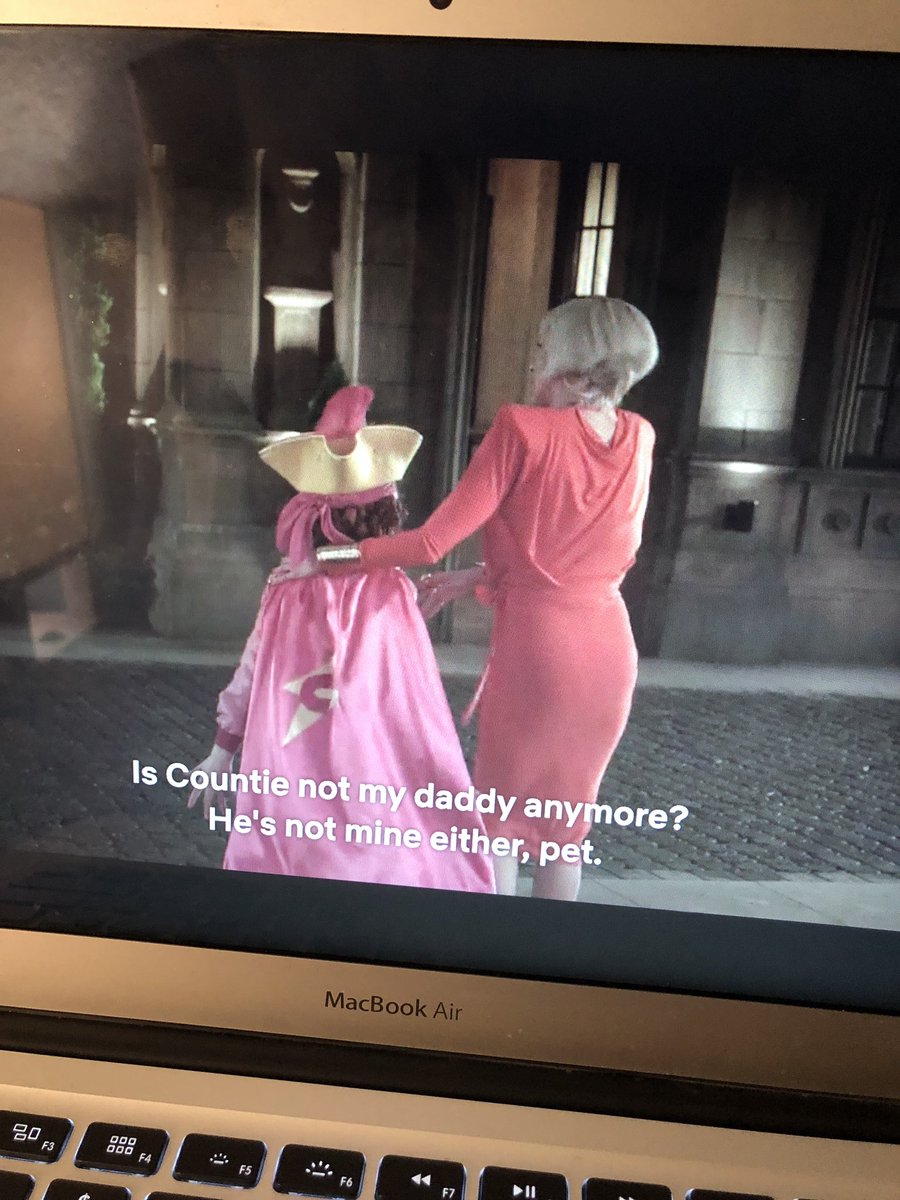 hannahzmiller's tweet photo. THEY DID NOT. #soue @Unfortunate https://t.co/accN7Dl1Sq