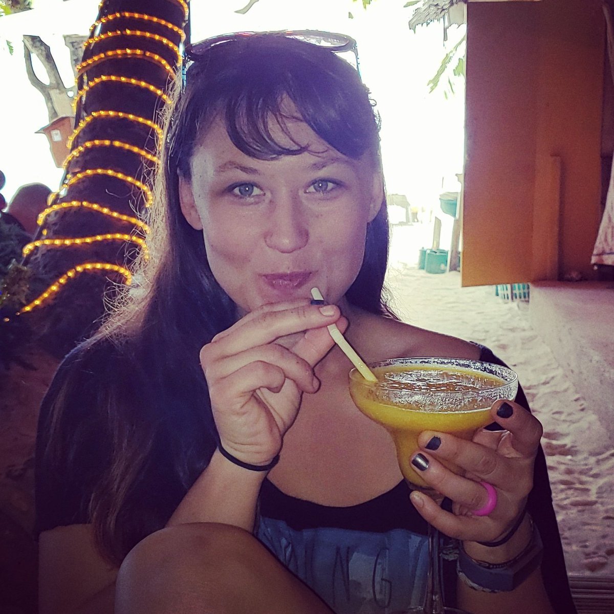 UBErEd2's tweet image. Magos and Alcohol for Tasha... #EddyLife