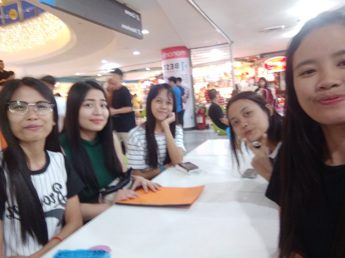 jean_anilao's tweet photo. Kiddos ❤
@iiamsapphire 
@RoseAnn24541929 
@iamKidValentine https://t.co/fD1cp2XQ3H