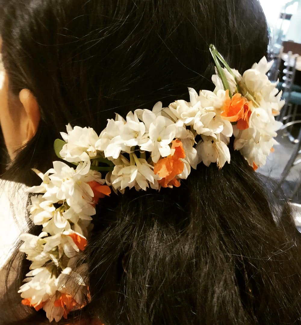 nirupanayak's tweet photo. #simanchalam #vizagdiaries #classical #flowers #gajra #andhrapradeshculture #costume #lovetoclick📷 #lookbeautiful #lovetowear #lovetowearit https://t.co/iApg2tgW31