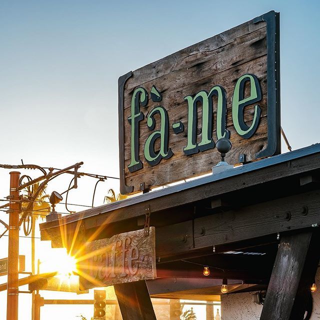 famecaffe's tweet photo. Happy New Year, Phoenix! 🎉🎊🎆Doors open tomorrow at 7am! #famecaffe #2019 https://t.co/K5zqQjiNsU https://t.co/Fvs4RCiUta