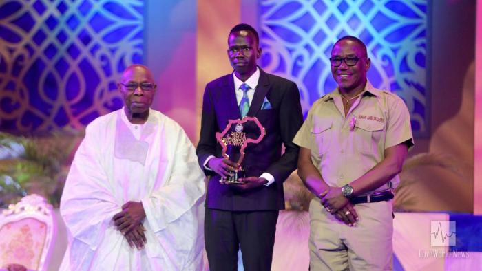 LoveWorldEvents's tweet photo. Former President Obasanjo Honoura Winners of FALA 2018
https://t.co/07QD4xHrI5
#YearOfLights #31stWithPastorChris #Dec31Service #LoveWorld #NewYear #HappyNewYear #NewYearsEve #NewYearEveServiceWithPastorChris #FALA2018 #FALF #PastorChrisEvents #PastorChrisOyakhilome https://t.co/EJaStIjdgg
