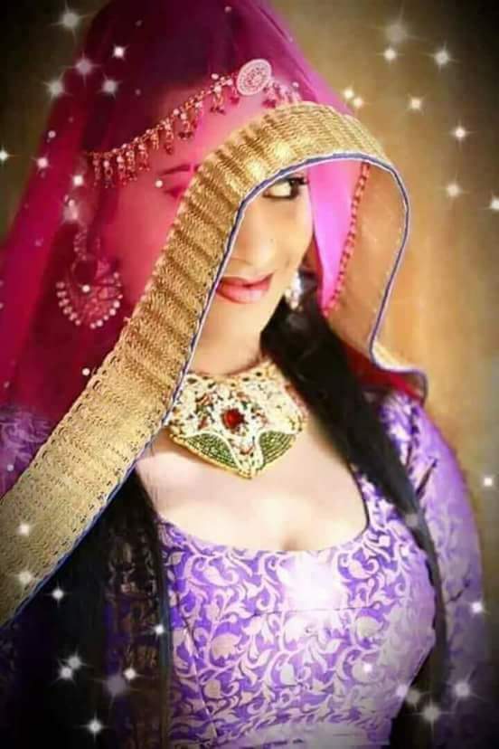 iKnotty2018's tweet image. #NiceDev 

भूलना नहीं, गाँठ बाँध रखना साथ,
वो सत्य का चोगा पहने असत्य,
मजबूत बनाएगा तुम्हें
सत्य से असत्य की लड़ाई में,
जब सत्य की डगर कठिन लगेगी
हारने नहीं देगा, वो असत्य,
जो भूत बिगाड़ चूका है,
भविष्य वही संवारेगा....