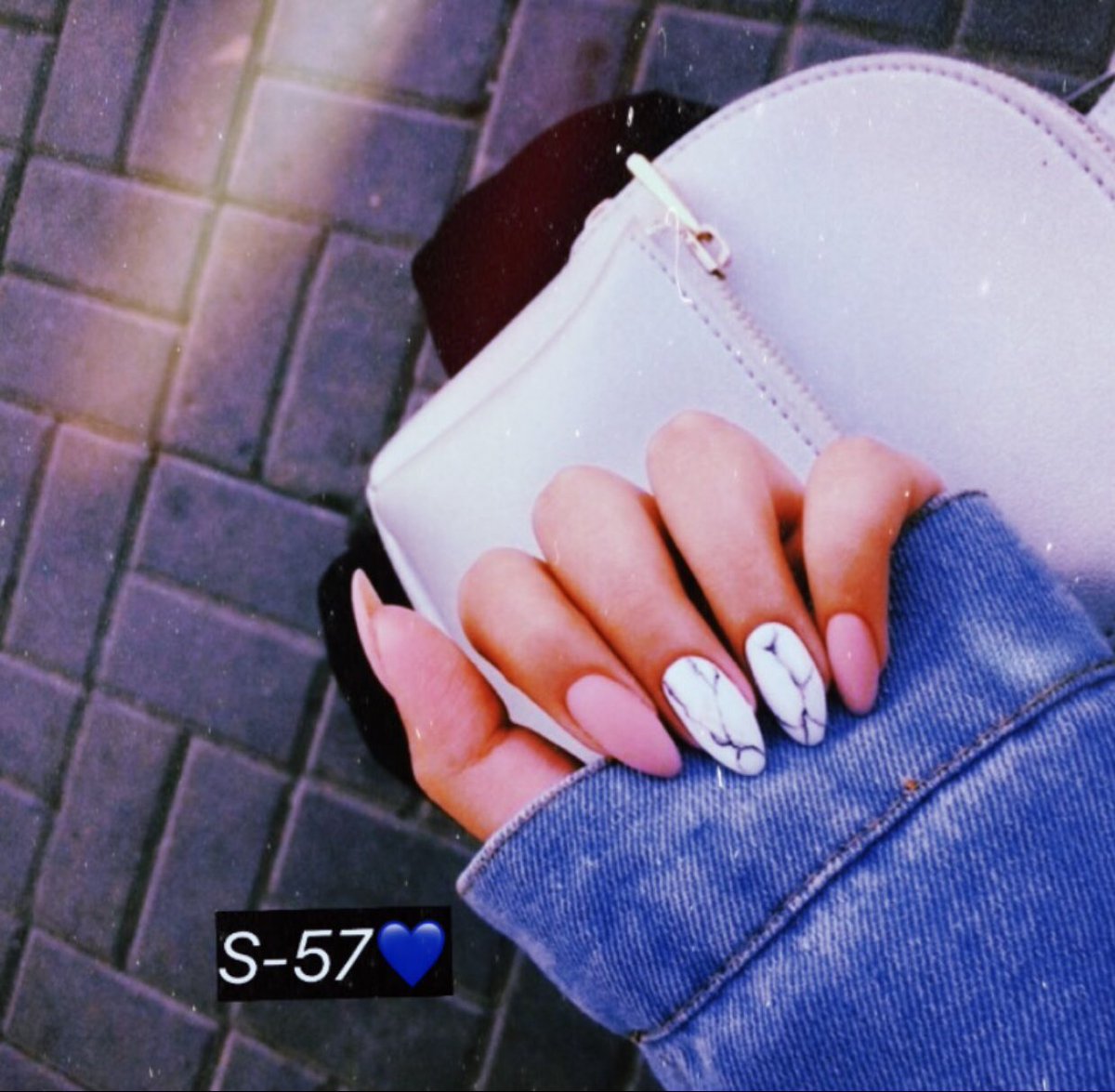 Samahr_2's tweet photo. ↓˓❁⸀

أن تؤمن بقيمة مايمكنك فعله :
ذلك يعني أنك #جبل لايمكن أن يصعد على قمتك احد. https://t.co/vocVBg7MPs