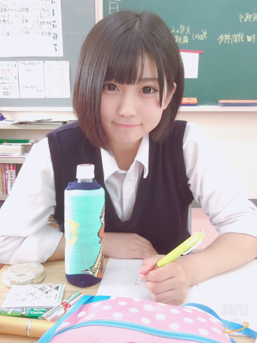 Chula Pa Twitter Chulaから新年のお知らせ 夏目みさきですが 通っている高校のテストの点が芳しくなく 学年164位最下位 164人中 偏差値34 6 画像参照 1月いっぱいは補講の為 平日の活動をお休みさせて頂きます 卒業を控えて本人とても大切な時期です Chula Pa Twitter Chulaから新年のお知らせ 夏目みさきですが 通っている高校のテストの点が芳しくなく 学年164位最下位 164人中 偏差値34 6 画像参照 1月いっぱいは補講の為 平日の活動をお休みさせて頂きます 卒業を控えて本人とても大切な時期です