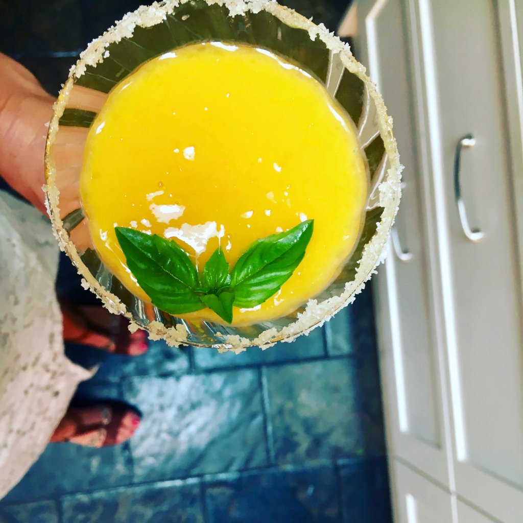 Lara Hope Reynolds tweet media