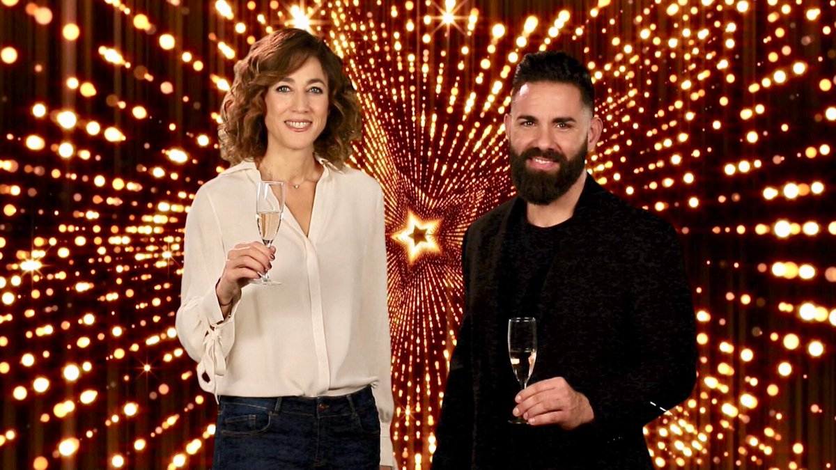 3CatCorporatiu's tweet photo. #AUDIÈNCIES | Gran resultat de TV3 per cap d’any, amb un 36,8% de quota i més de 750.000 espectadors de mitjana! 🥂
 #CapdAnyTV3 #SomLíders https://t.co/XWVIZSokZB