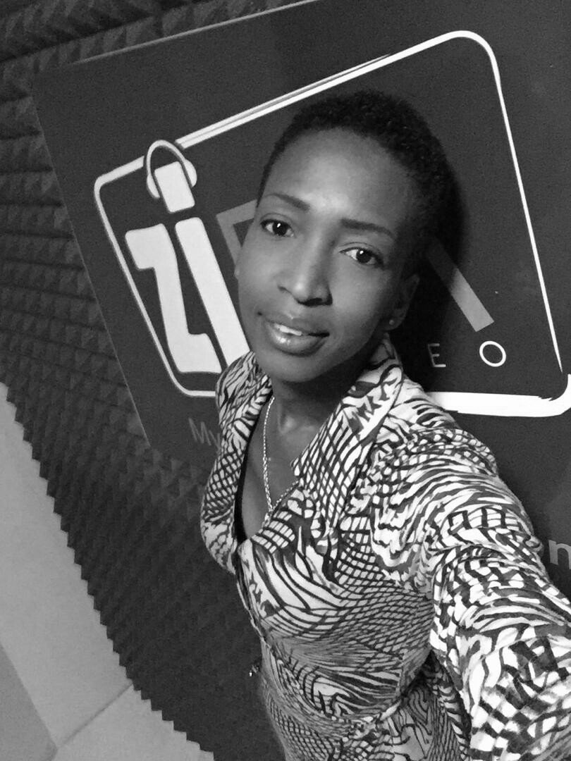 Its the second day of the new year and I'm already behind schedule ... Better #getupanddosomething . 2018 the year of complaining is over now TinTin. Better get with program .... <a href="/TeeKayZim/">Utano. Rugare ne Budiriro #Hunhu</a> <a href="/djmunya/">åtsilutmediå</a>  go back to "eating the passion" wangu. Time to #disruptandinnovate #onelove