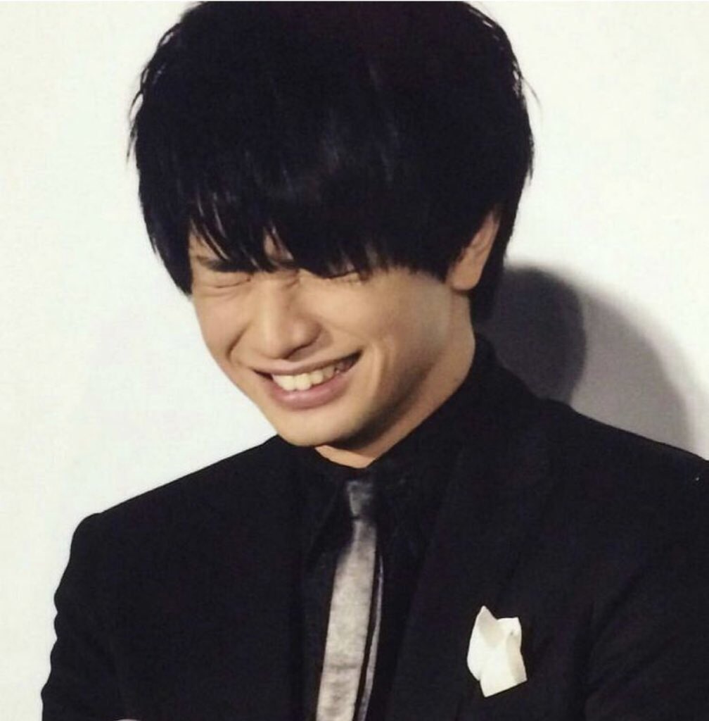 SZ_Kmihame's tweet photo. 健人くんの誕生日までに313いいね&313RTが欲しいです!💙💙集まるか分からないけど、ぜひご協力よろしくお願いします!💙💙
#中島健人
#中島健人誕生日
#313いいね
#313RT https://t.co/fXUgptSaU7