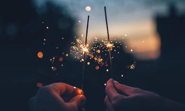 2019 is een feit en daarmee bestaat Stichting Present Gouda 10 jaar! 
We kijken uit naar een jaar vol evenementen, hartverwarmende activiteiten en vooral veel liefde voor de medemens! Houdt ons in de gaten voor de mooie acties die voorbij gaan komen ;)