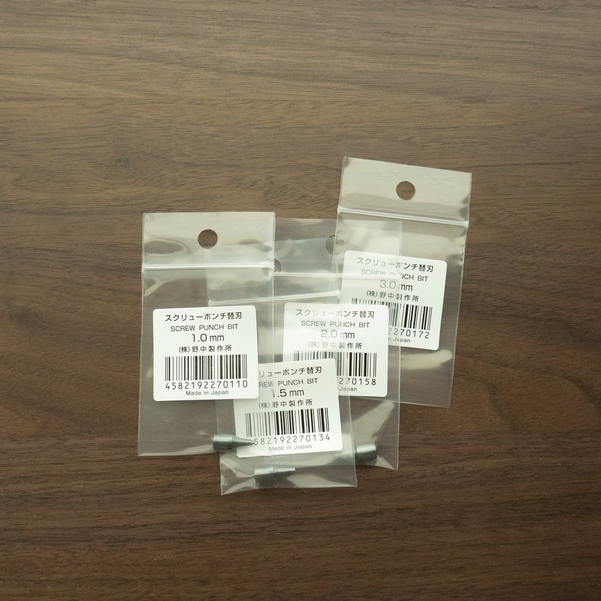 BindSomething's tweet image. ‘Screw Punch’라는 이름으로 특허를 낸 ‘Nonaka Mfg’사의 오리지널 제품입니다.
-
Made in Japan 
with 3.0mm bit
-
#newitem #bindsomething