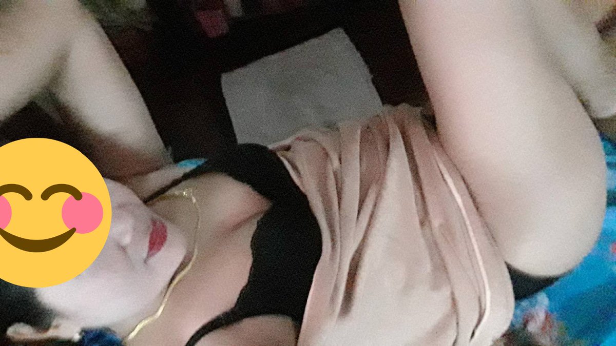 TC82KYpcwYn4We5's tweet image. อยากเจอ เเบบเย็ดจน ขอชีวิต 555