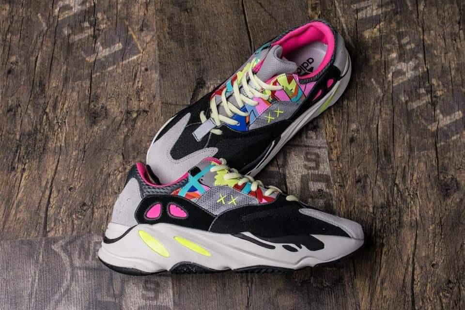 yeezy kaws 700