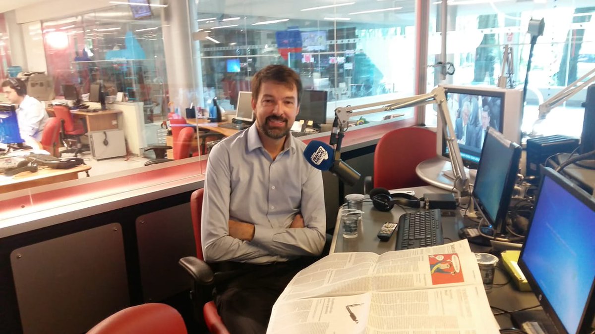 O Cientista Politico E Colunista Da Bandnews Fm Fernando Schuler Participa Ao Vivo Do Jornal Com A Apresentadora Carla Radio Bandnews Fm Scoopnest
