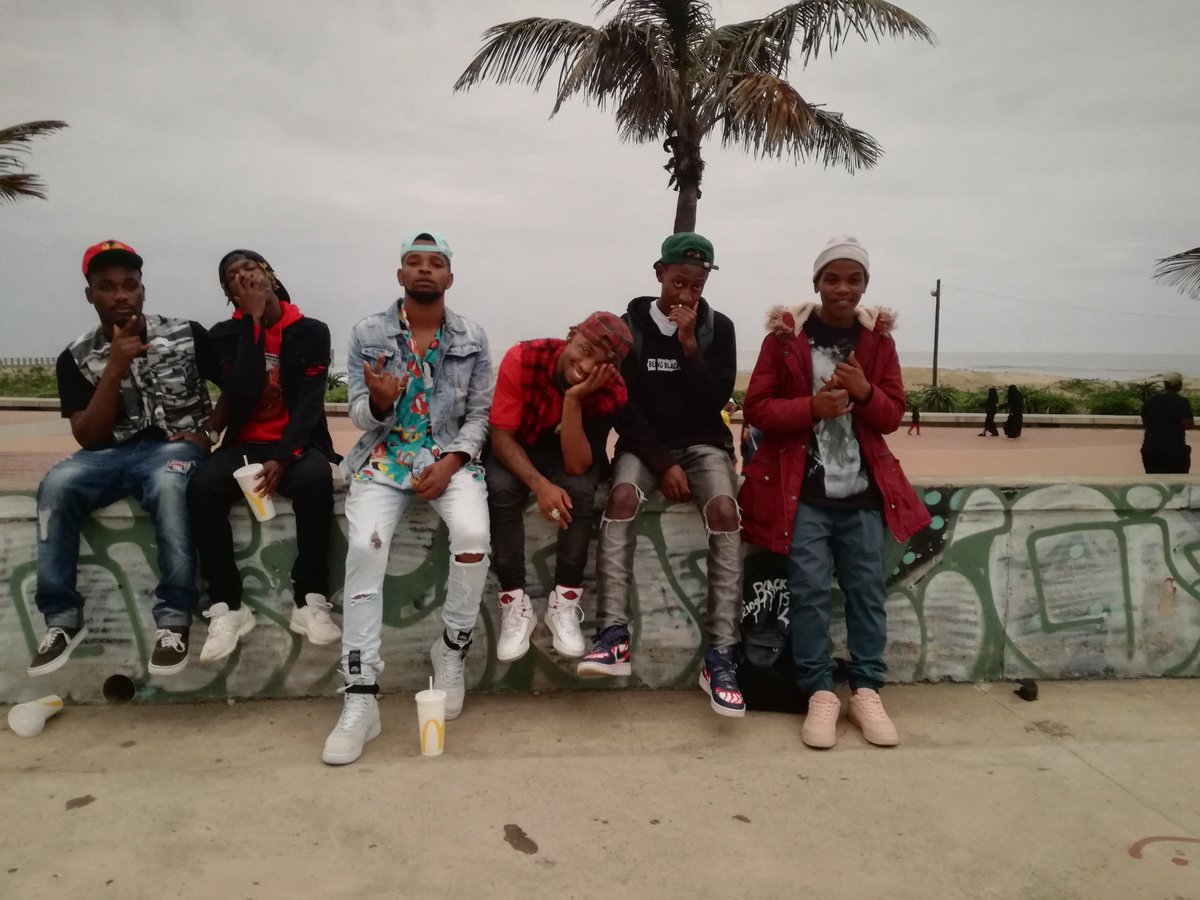 DaSKOOLMATES's tweet photo. The PromoVideo is official OUT we now work on the real music video for #DecemberBoss ft Melbleezy here is the link https://t.co/tfxKGtb90R @Thabza_SA @LvovoSA @ZakweSA @msawawadlamini https://t.co/ufxZOWAzZ4