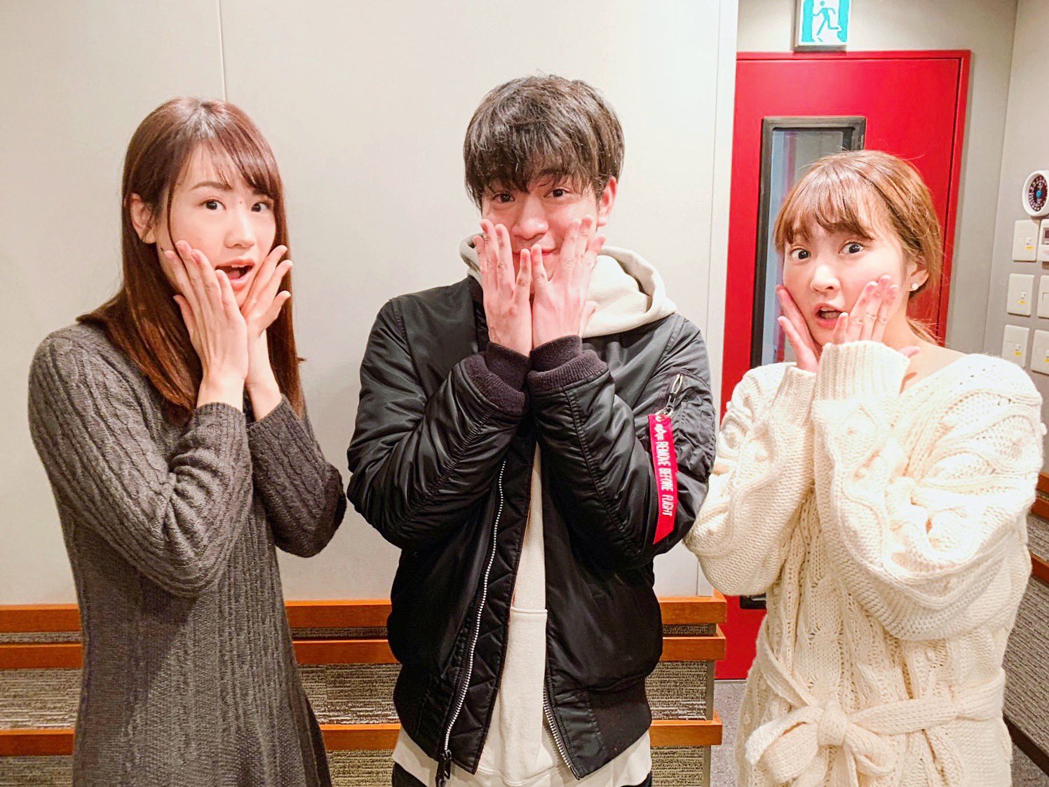 青春ブタ野郎 青ブタ 直筆 サイン 色紙 石川界人 瀬戸麻沙美 久保ユリカ 青春ブタ野郎 青ブタ 直筆 サイン 色紙 石川界人 瀬戸麻沙美