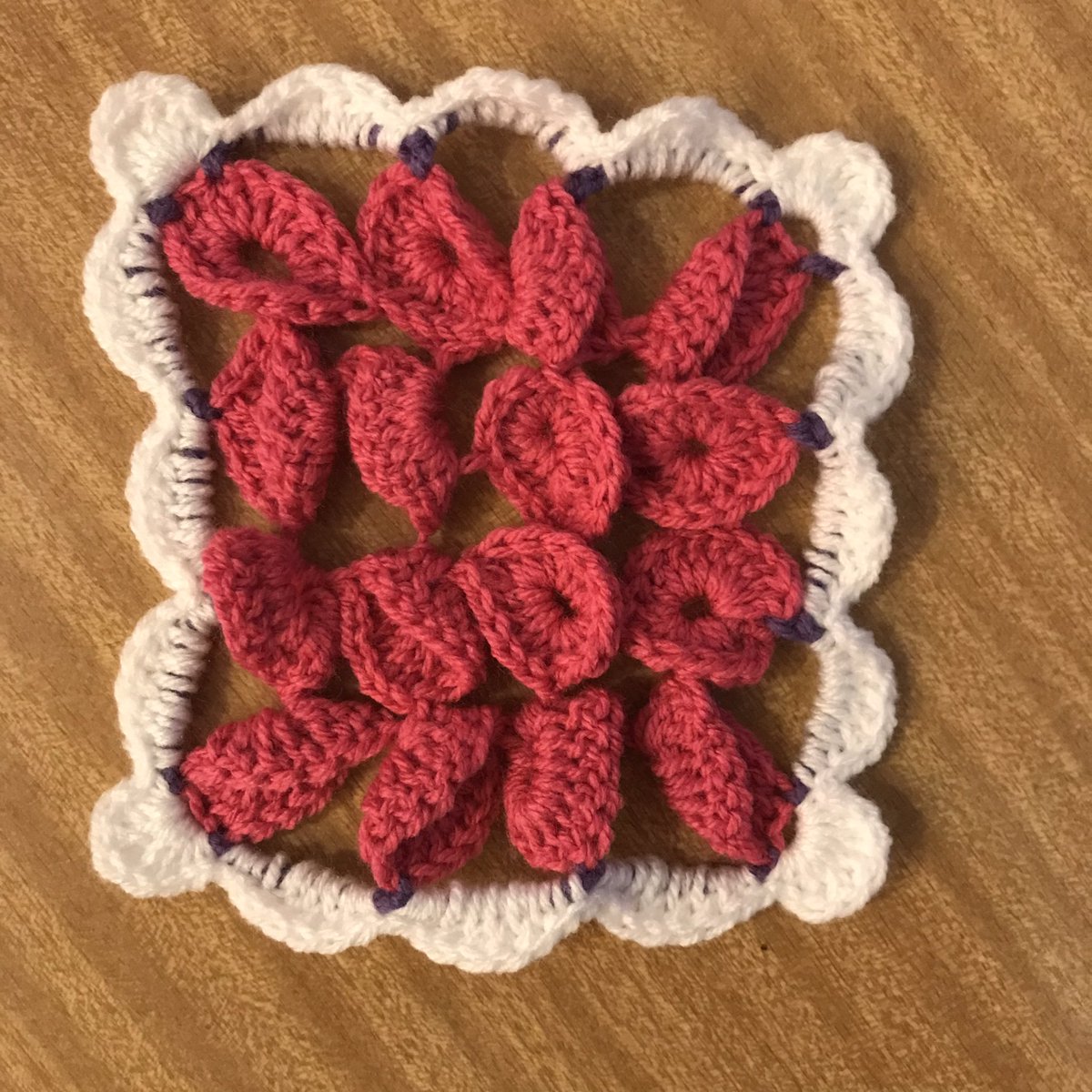 BonnieWildie's tweet photo. Square two is described as “very distinctive” and I guess that’s kinda true :/ #SquareADay
Sort of feels a bit like #NailedIt tbh
Square 2: Barnacles
Difficulty: ⭐️⭐️⭐️⭐️
#crochet https://t.co/d2hWpXJjWH