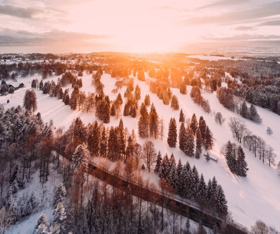 Plutôt 🚉 ou 🚘 pour votre séjour au ski ? On vous propose 5 stations alpines accessibles facilement ! goo.gl/isQXvH