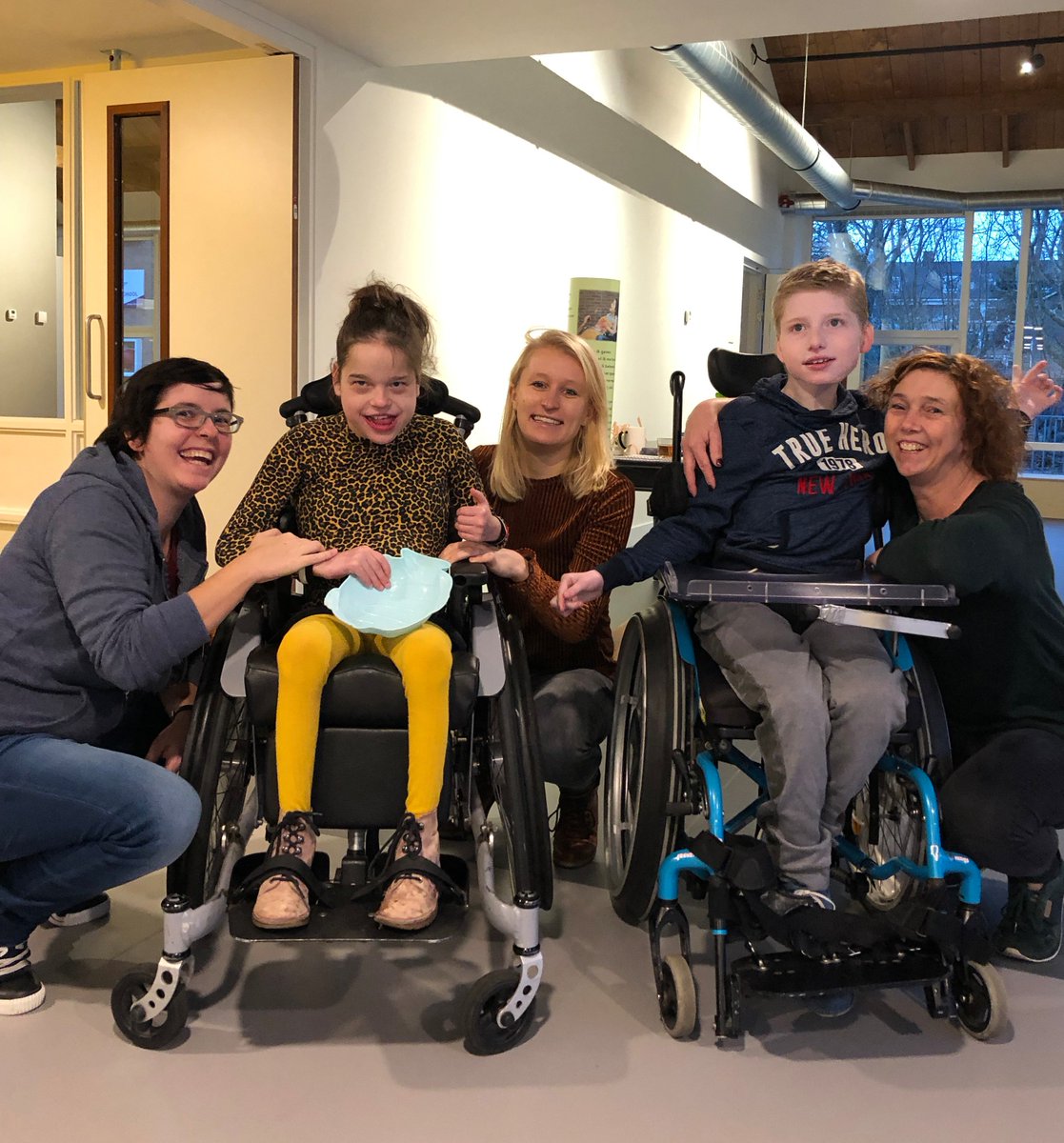 KDC AandachtsLab is open !!
na 3 jaar voorbereiden een plek voor kinderen met Ernstig Meervoudige Beprekingen waar voldoende tijd en aandacht is voor hun ontwikkeling, ze veel kunnen bewegen, plezier hebben, meedoen in de maatschappij en vooral gelukkig zijn! #supertrots