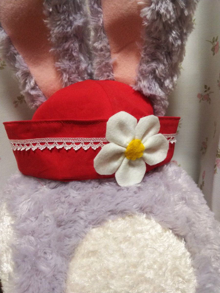 おはな お花の付いた赤い帽子に青い水玉スカート オールドミニーちゃんが好きなので Mサイズステラルーちゃんにそれっぽいものを作ってみました ことろさん Cotoro Net のマリン帽子とパフスリーブのワンピースの型紙を使わせて頂きました 今年も