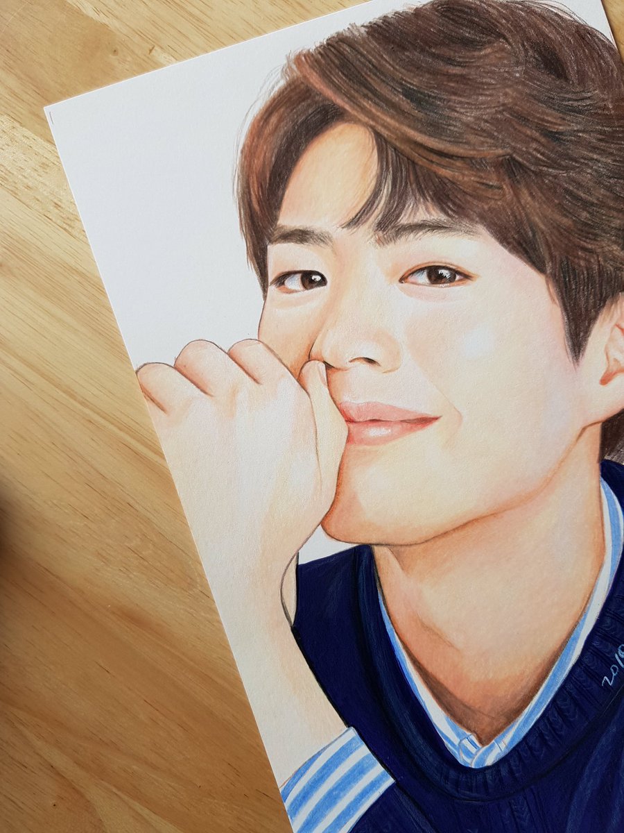 sese688's tweet photo. #색연필 #색연필그림 #그림 #대전색연필배우는곳 #대전공방
#김여사공예방 #유성색연필 #색연필인물화 #초상화 #대전팝아트
#색연필일러스트 #portrait #drawing #sketch
#pencils #eyes #cute #wip #colorpencils #prisma #art #artwork #남자친구박보검 #박보검 #팬아트 박보검 색연필 인물화 그리기 https://t.co/n2PZgviHeq