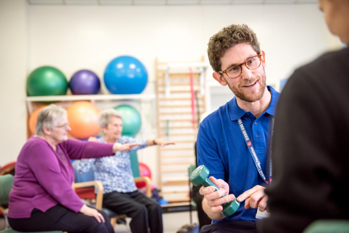 If one of your #NewYearsResolution2019 is not to let your lung condition get the better of you, then take a look at our FREE education and exercise courses taking place in #Newport #BlaenauGwent #Aberdare and #Abercynon 

Find out more here blf.org.uk/helping-you-he…
