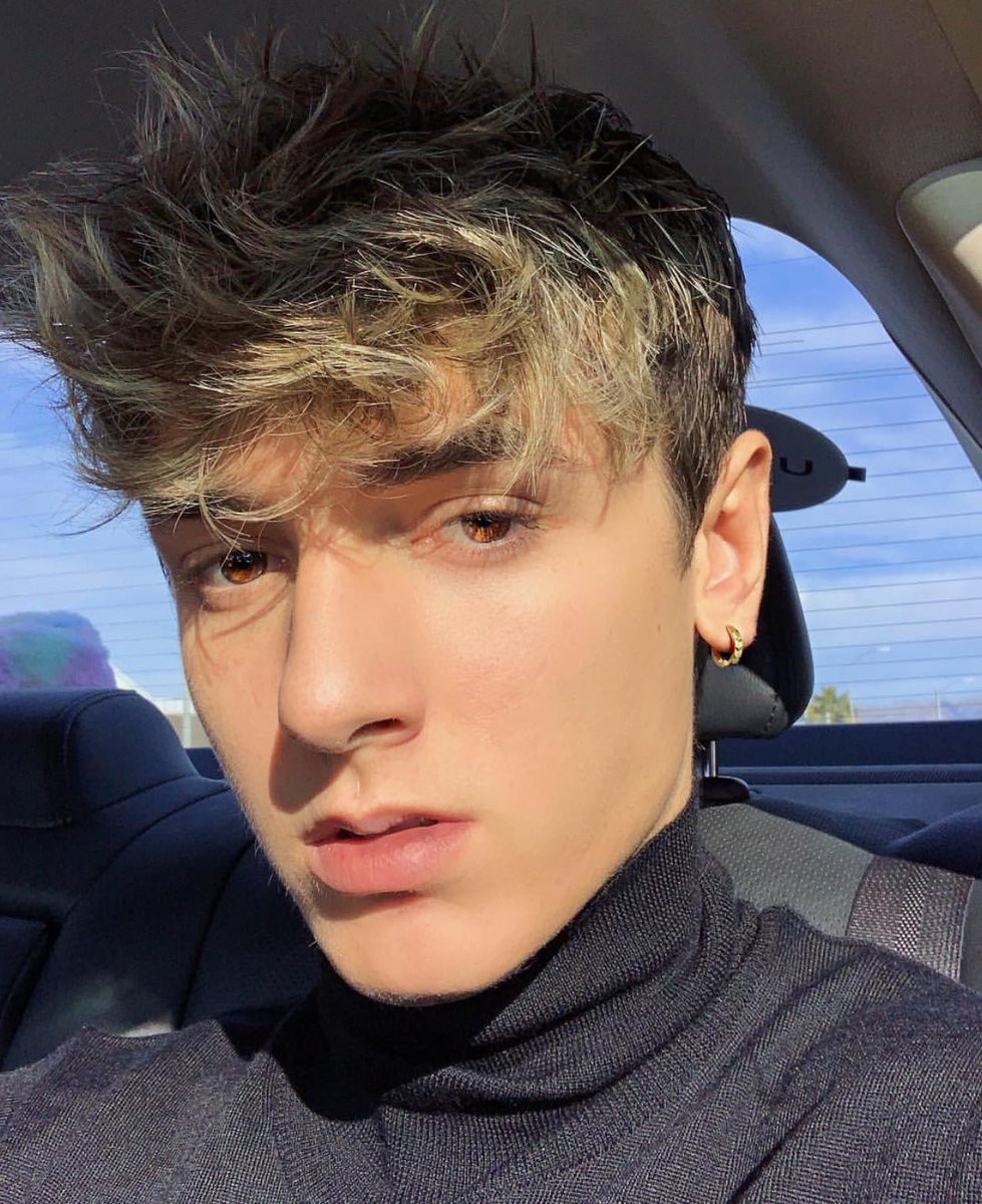 didsomethingbcd's tweet image. let’s flirt and call each other baby.
rt and spread the word that daddy has arrived.