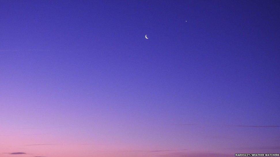 BBCWthrWatchers's tweet photo. Did you see Venus and the moon shining brightly together in the sky this morning? Check out our gallery of your stellar shots https://t.co/M5fMdjJJqc https://t.co/xFbAfSiagH