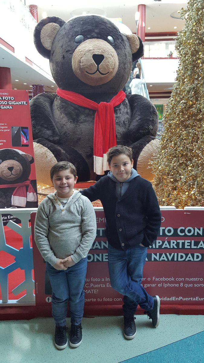 81_rios's tweet photo. Unas compras en #NavidadEnPuertaEuropa https://t.co/jOKG401ypZ