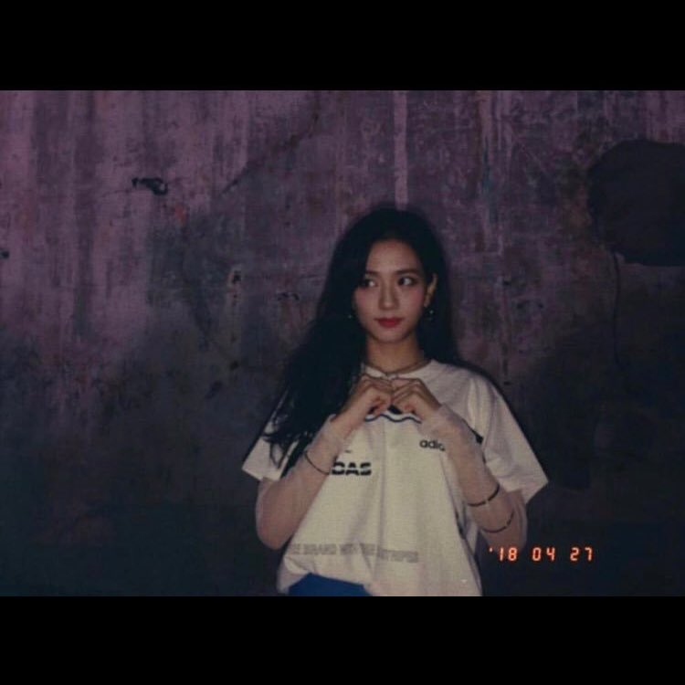cs5172's tweet photo. お姉ちゃん誕生日おめでとう🎉
#HappyJisooDay https://t.co/SNDJGBhizL