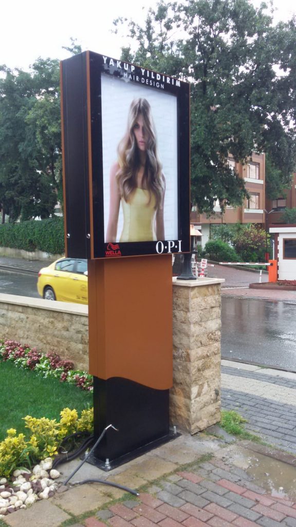 ForselReklamWeb's tweet photo. Işıklı Raket tabela - #Dikit #RaketTabela #WellaTabela - https://t.co/Dfj6RNi5Ug - https://t.co/dgtCpw63LE https://t.co/hhEETYHW16