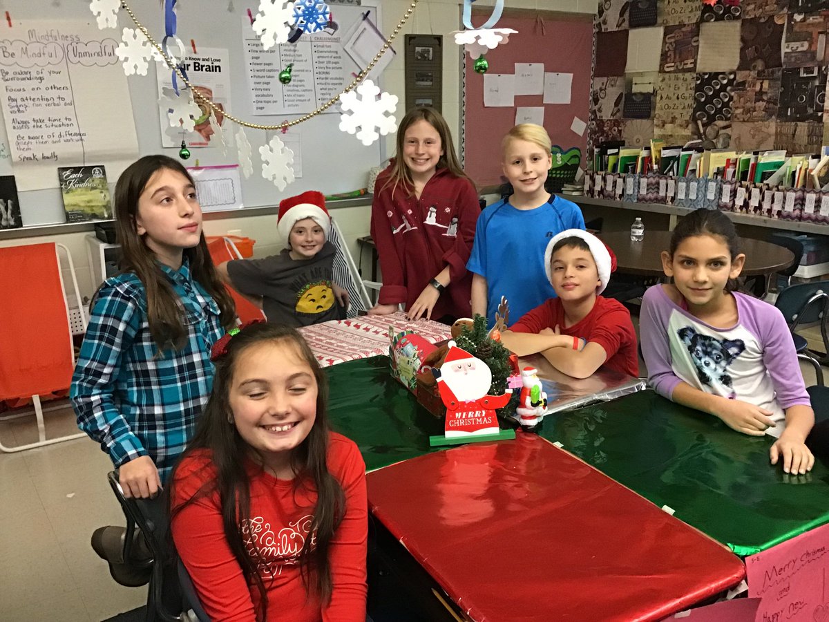 Ss created their own holiday competition full of fun, collaboration and creativity. The winner was awarded the golden wreath. The buzzing of ideas, the teamwork, the smiles, and the fact that they came up with the idea filled the room with pride! <a href="/CBWarwickElem/">Warwick Elementary School CBSD</a>