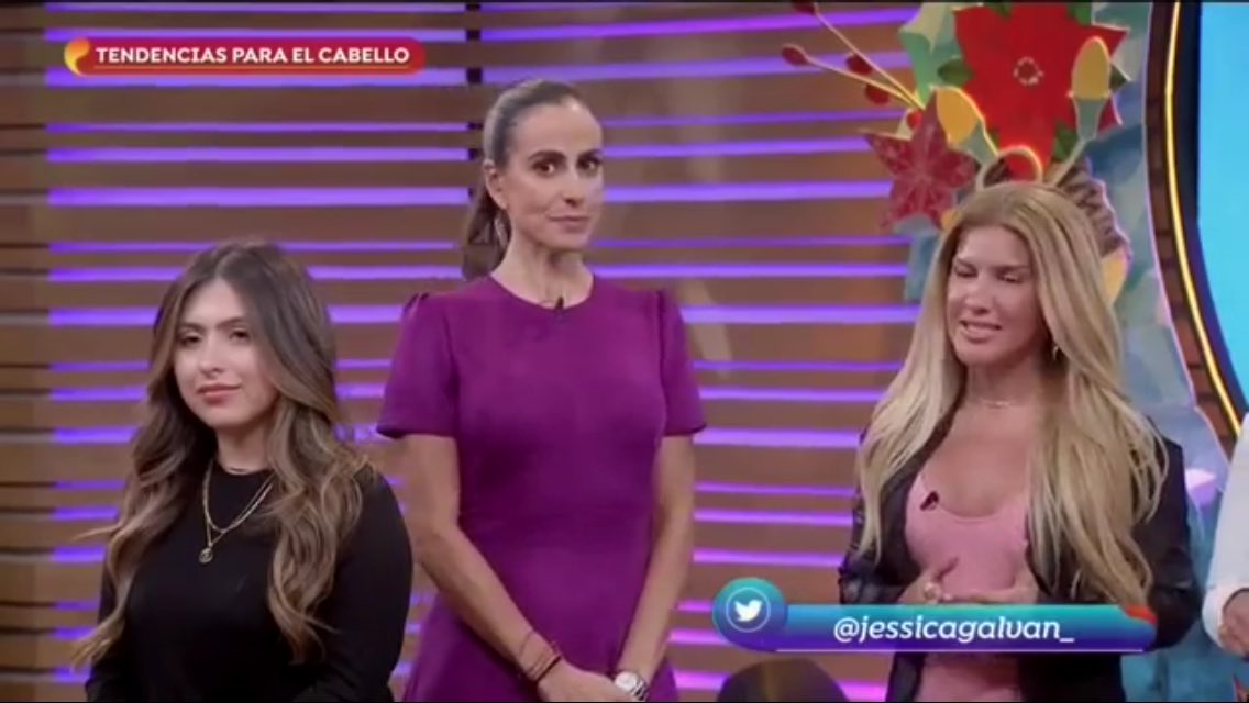 PauMercadoFans's tweet photo. @MercadoPaulina Buenoooooos días, chula perdida y hermosa! Te amamos y estamos ya listísimos para apoyarte! Bendiciones!!! https://t.co/6OggRAhVXs