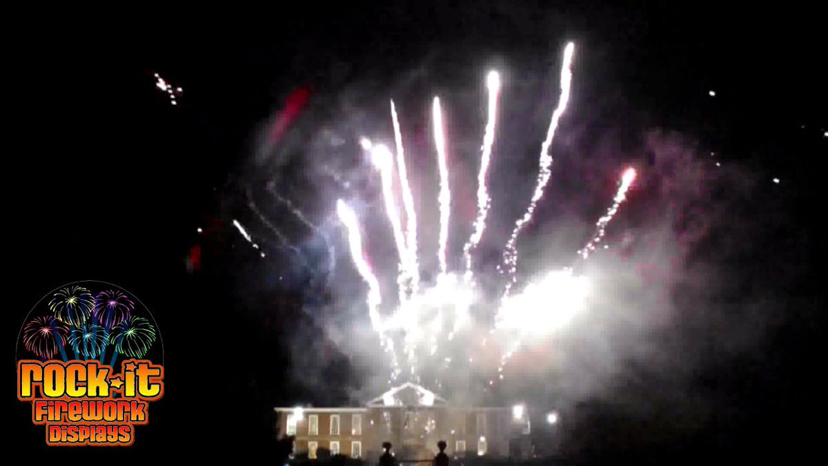 BosworthHall's tweet image. An explosive start to 2019 at Bosworth Hall ! 🎆 #BosworthHall #NewYear #party #fireworks #2019