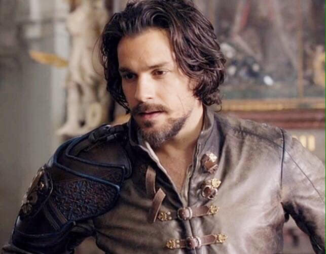 moon7128's tweet photo. <3 #santiagocabrera #aramis #musketeersbbc https://t.co/mpC3AF01si