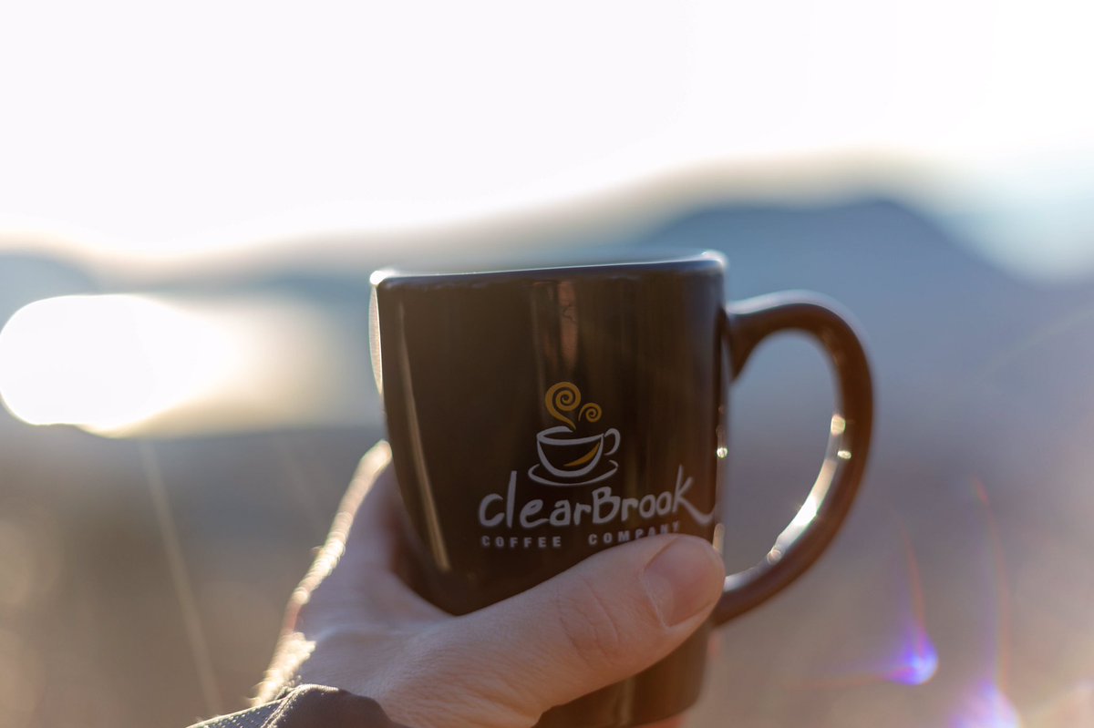 CoClearbrook's tweet photo. Happy New Year 🥳 ☕️ https://t.co/HdvLHuBJgL