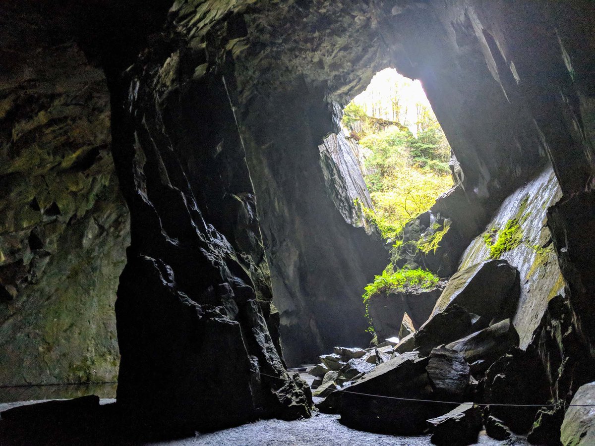 theldwalker's tweet photo. Cathedral Cavern
Taken on a recent #LingmoorFell & #CathedralCavern #GuidedWalk from #Elterwater
More info: https://t.co/var5uOFI97
#LakeDistrict #Cumbria #Hiking #Walking #Langdale #LittleLangdale https://t.co/tzQENVAzhn