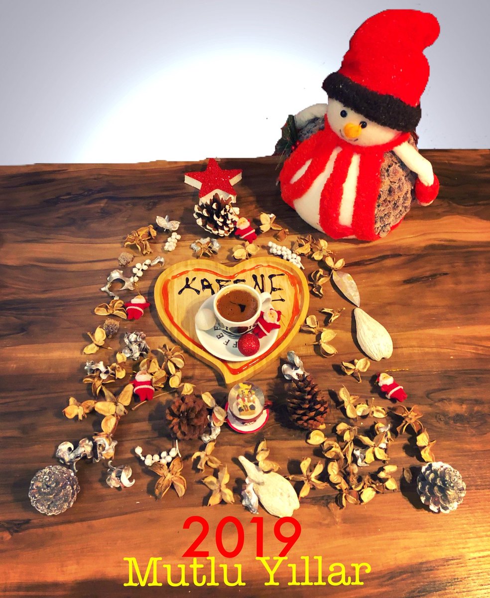 Mutlu Yıllar (@ Kafe Ne in Istanbul, İstanbul) swarmapp.com/c/cZiSX6owRxg