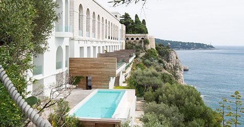 interioresmag's tweet image. Posee una señorial arquitectura versus unos interiores vanguardistas y presume de estar siempre con la vista puesta sobre el azul del horizonte mediterráneo.
revistainteriores.es/palacio-maeter…