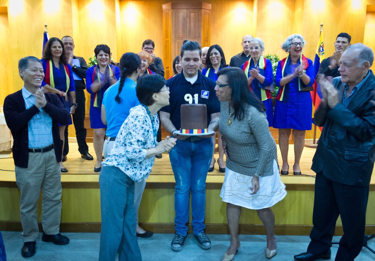SGI_Venezuela's tweet photo. El día de ayer en el gonguio de año nuevo en nuestro Centro Cultural y de la Amistad.  También se celebró los 91 años del Presidente Daisaku Ikeda. https://t.co/r2q8AUFrUt
